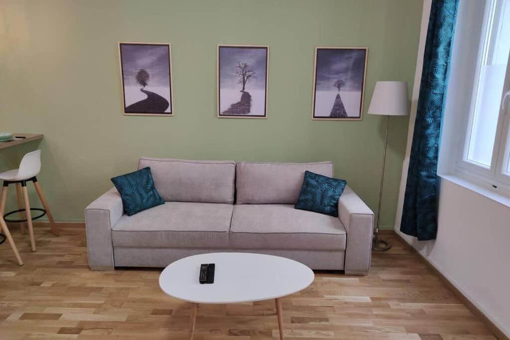 Апартаменти Joli T2 Proche Vieux-Port, Terrasses Du Port Et Metro Joliette Марсель Екстер'єр фото