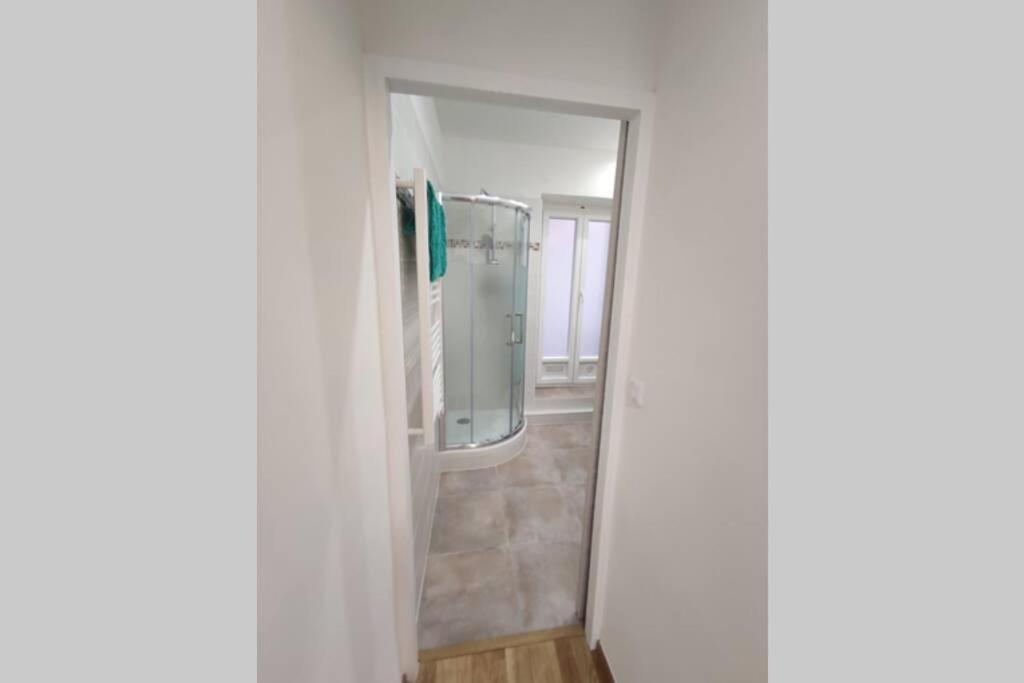 Апартаменти Joli T2 Proche Vieux-Port, Terrasses Du Port Et Metro Joliette Марсель Екстер'єр фото