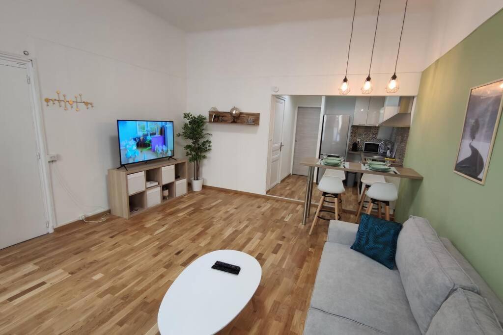 Апартаменти Joli T2 Proche Vieux-Port, Terrasses Du Port Et Metro Joliette Марсель Екстер'єр фото